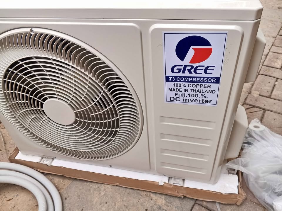 GREE SPLIT NEW AC DC INVERTER MADE IN THAILAND T3 COMPRESSOR ENERGY SAVER IMPORTED
