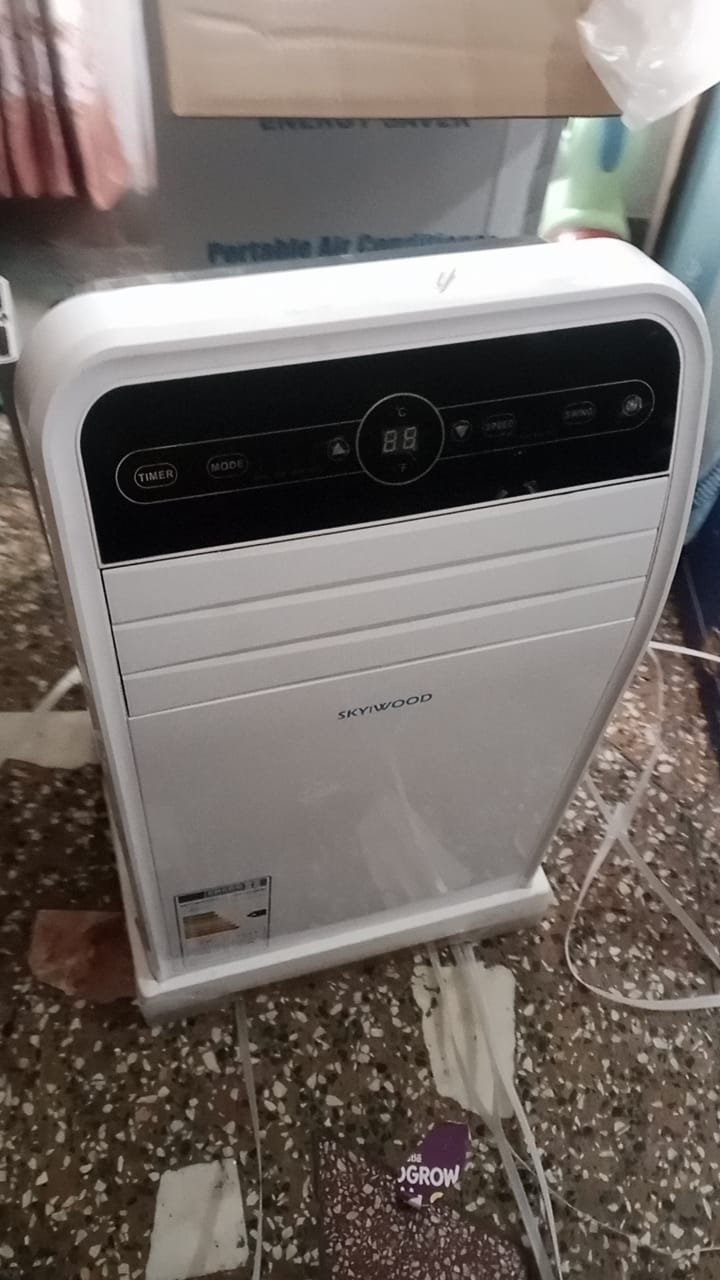 SKYWOOD-PORTABLE AC DC INVERTER 1  TONE HEAT AND COOL
